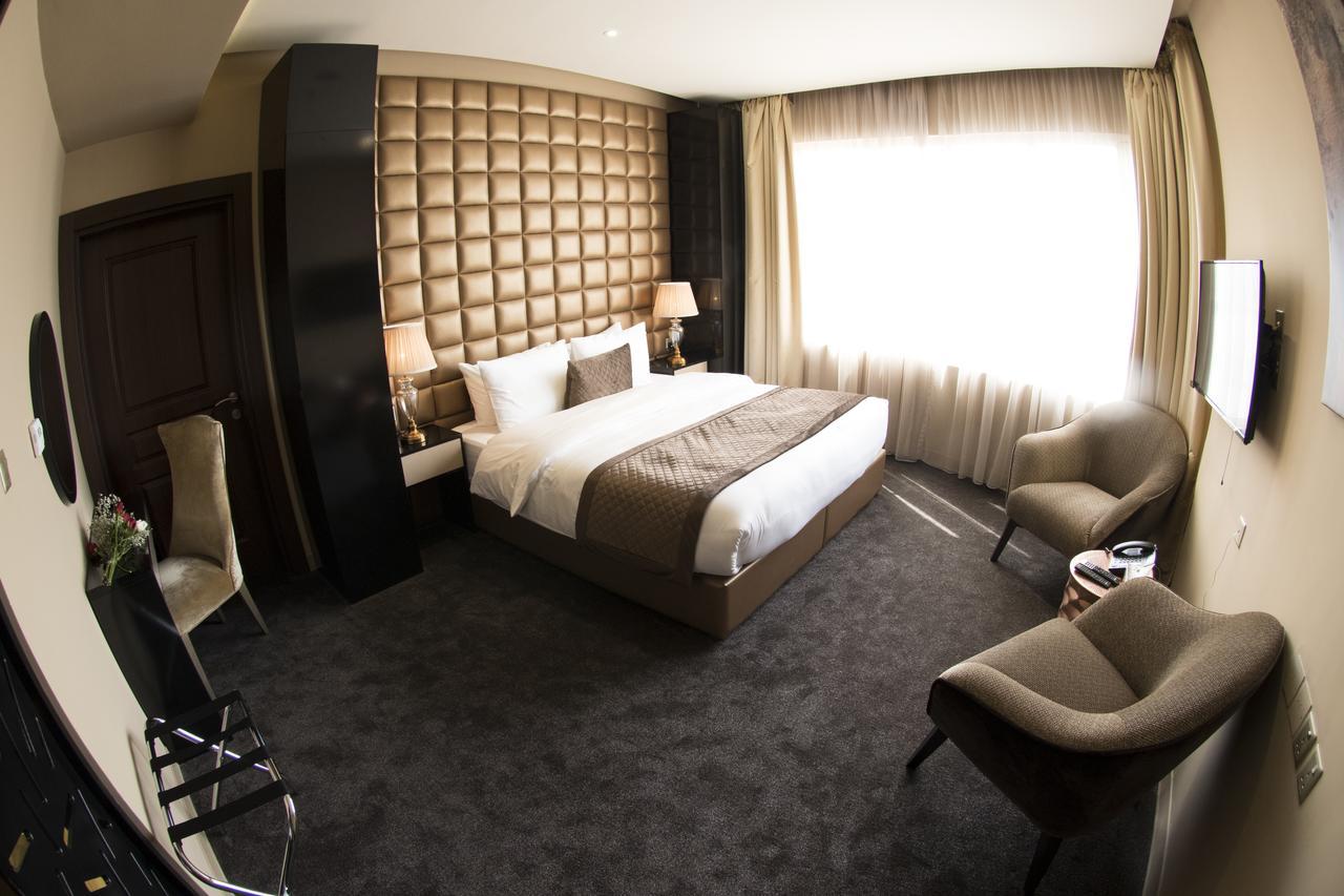 Hotel Lumiere Des Etoile à Koweït Extérieur photo